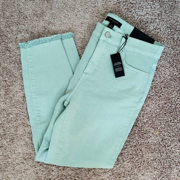 Ann Taylor Denim - Ann Taylor Skinny Crop Jeans